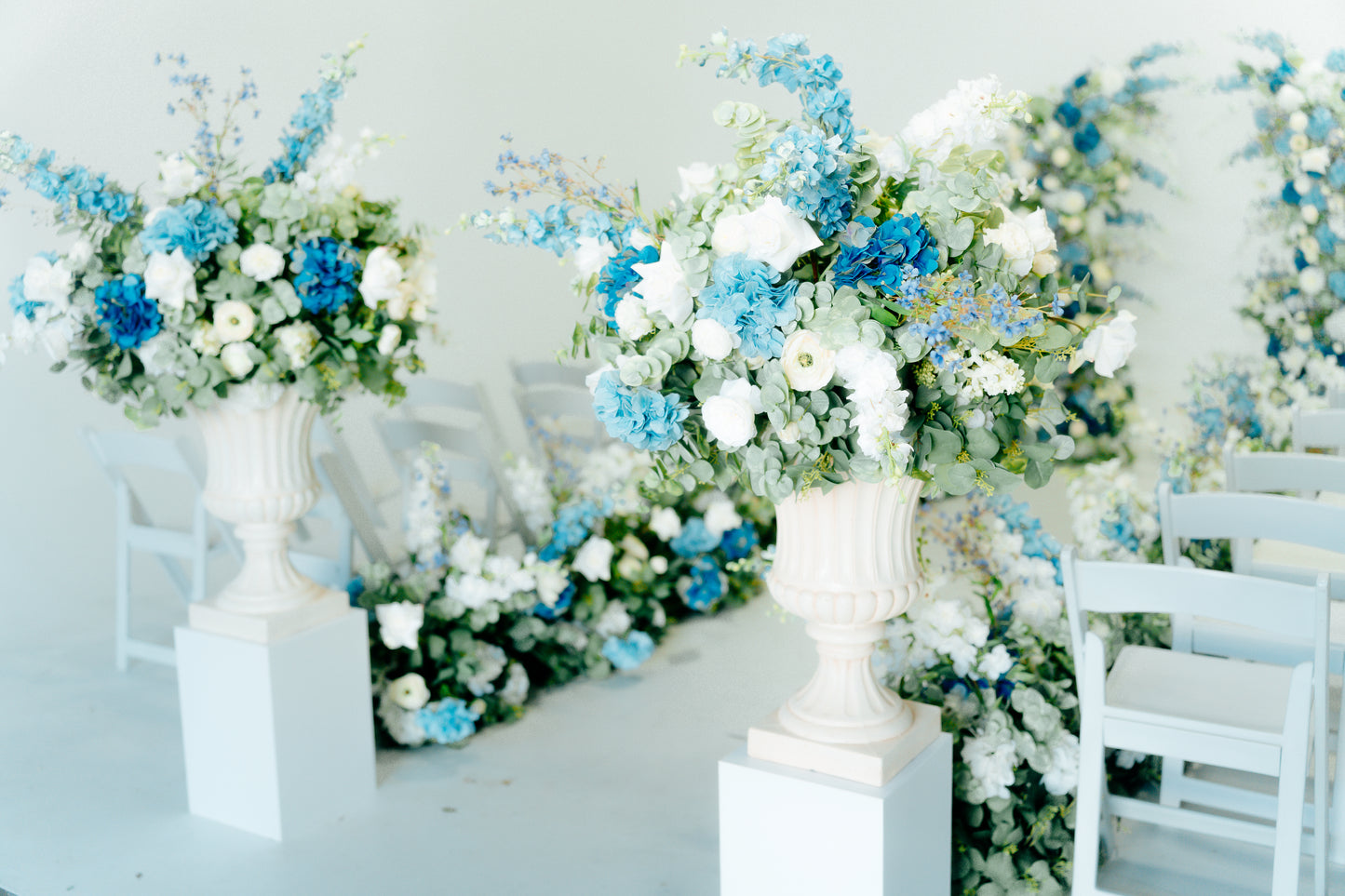 BEAU URNS