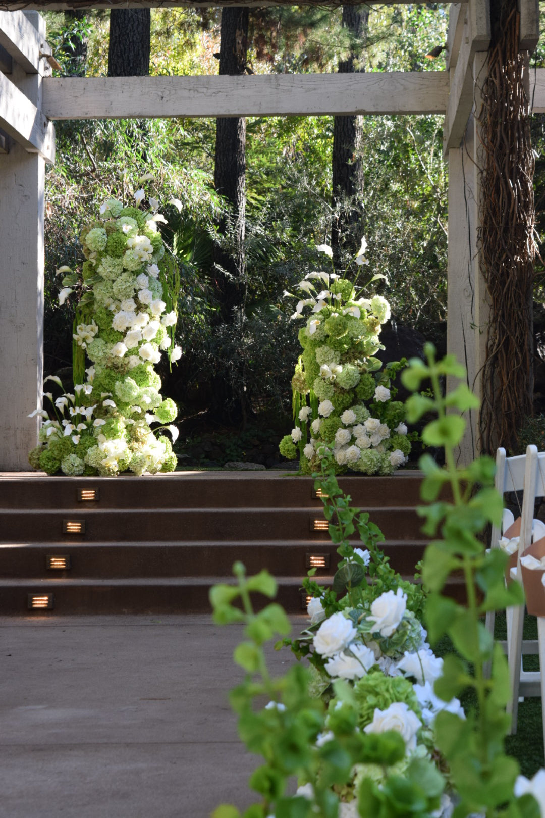 *NEW* Liliette Ceremony Floral Package