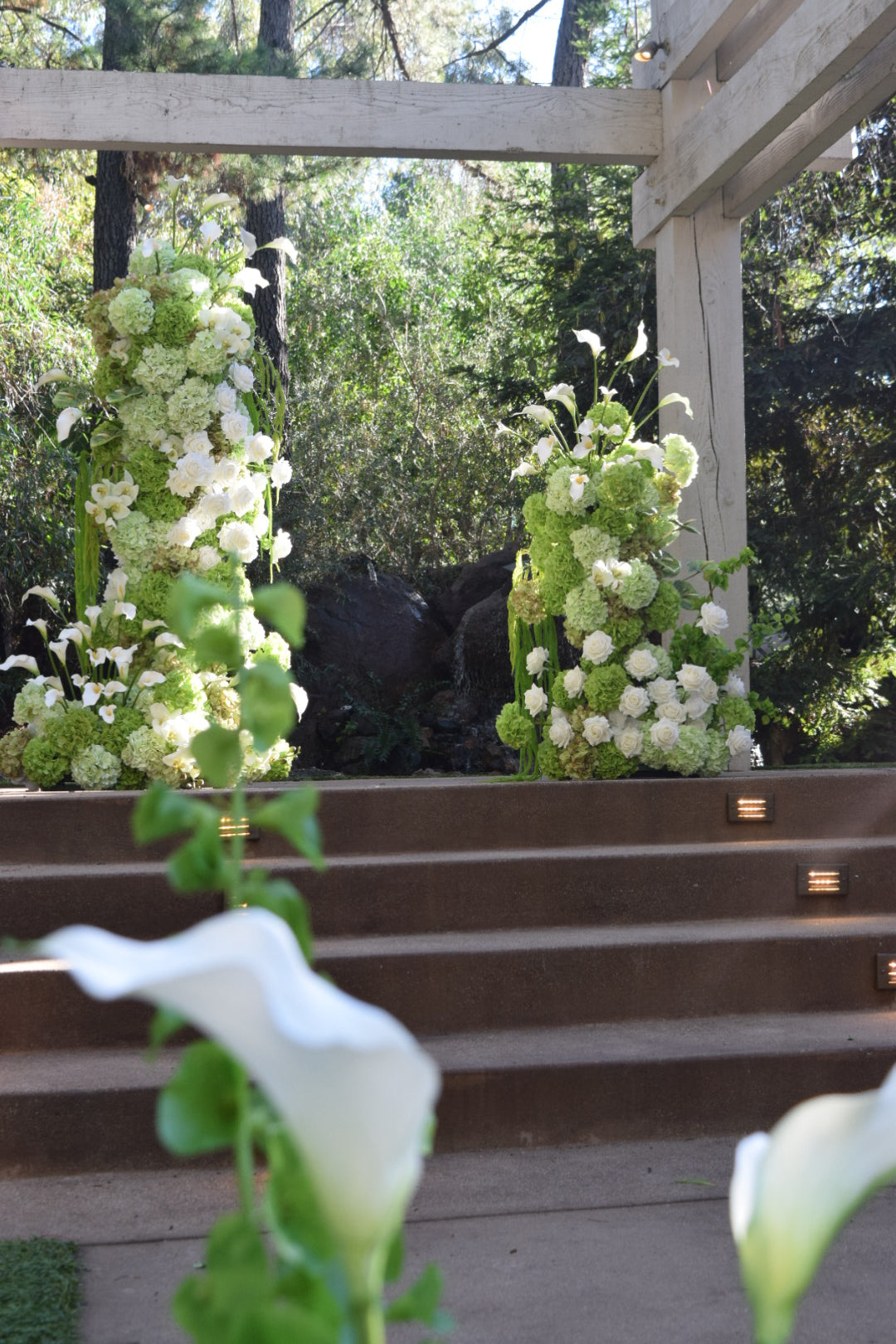 *NEW* Liliette Ceremony Floral Package