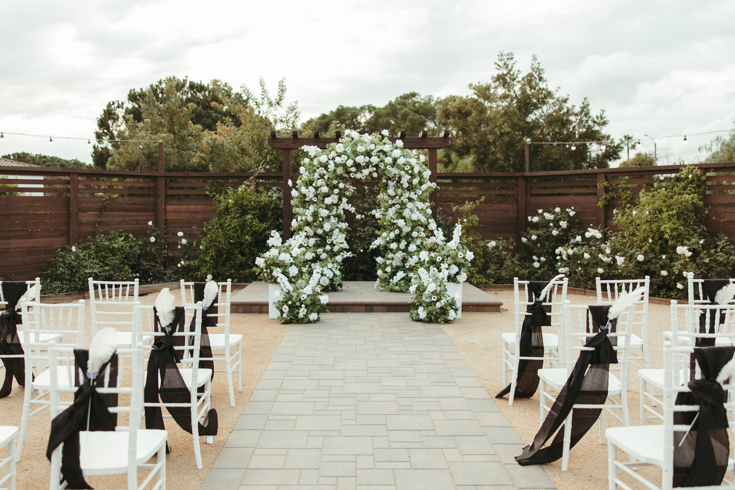 GARDEN ARCH